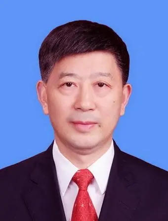 崔亚东.jpg